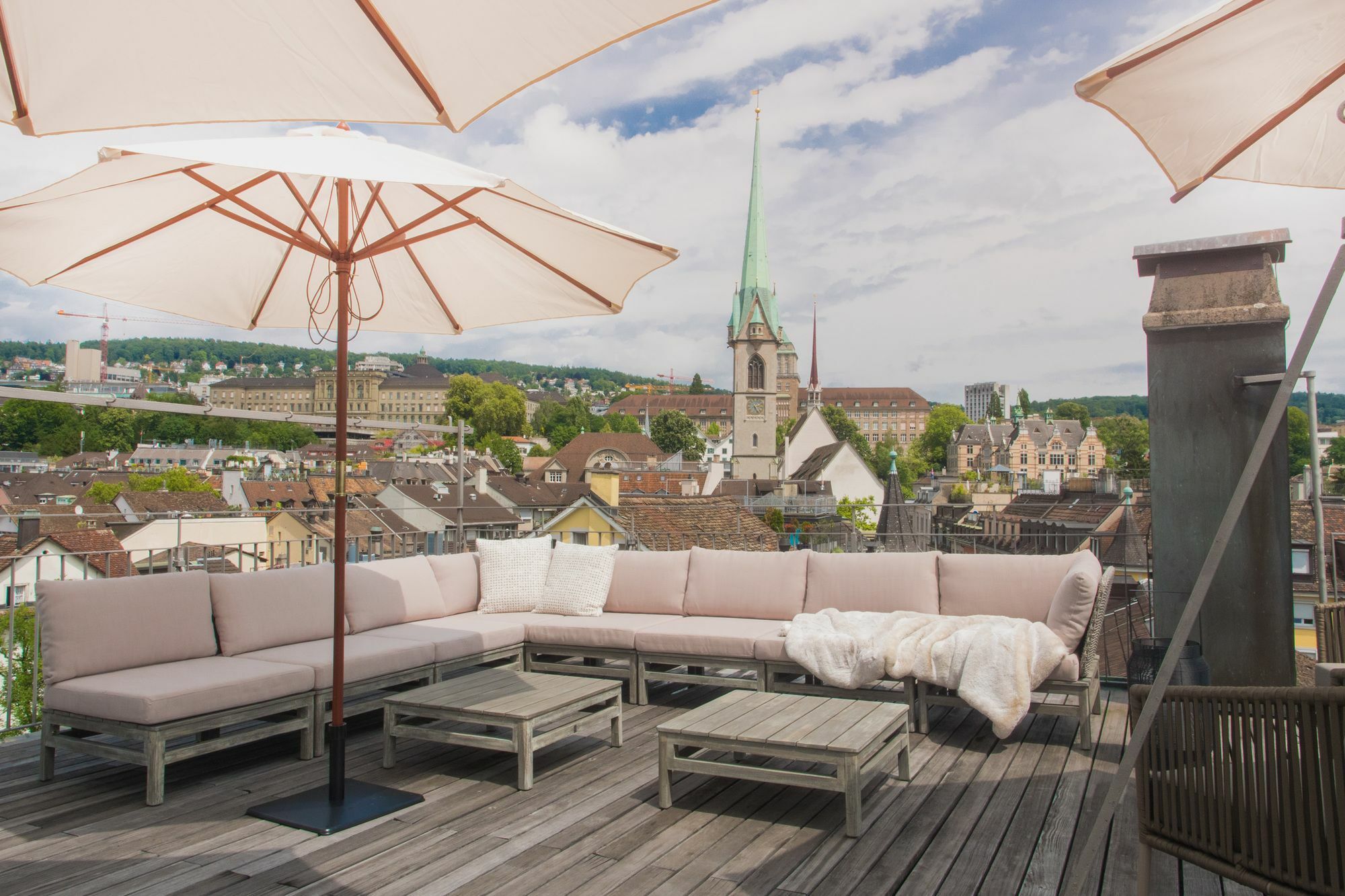 Airhome Limmatquai River View Zürich